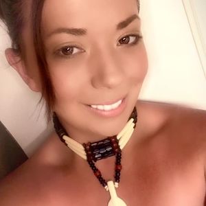 Meet your Posher, Holly